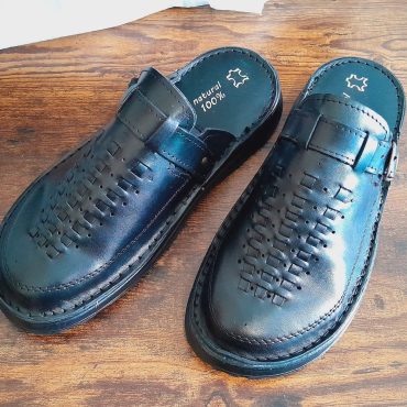 Traditional men's leather sandals boots , outdoor black sandals men with rubber sole, summer clogs, mules, handmade slip on shoes