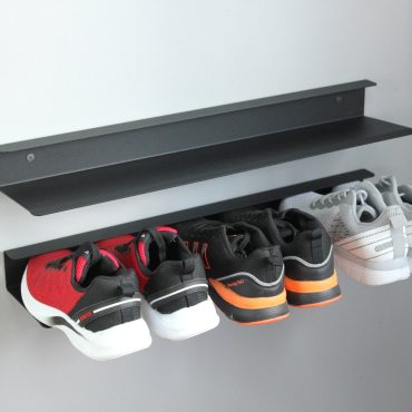 Shoe storage, schuhregal, wall shoe rack, bent metal shoe rack, floating shoe rack, entryway organization, shoe rack, shoe shelf regale