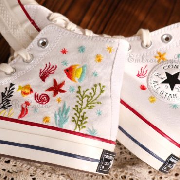 Converse Ocean Embroidered Shoes, 1970s Converse Chuck Taylor, Converse Custom Colorful Small Fish/Starfish Embroidery