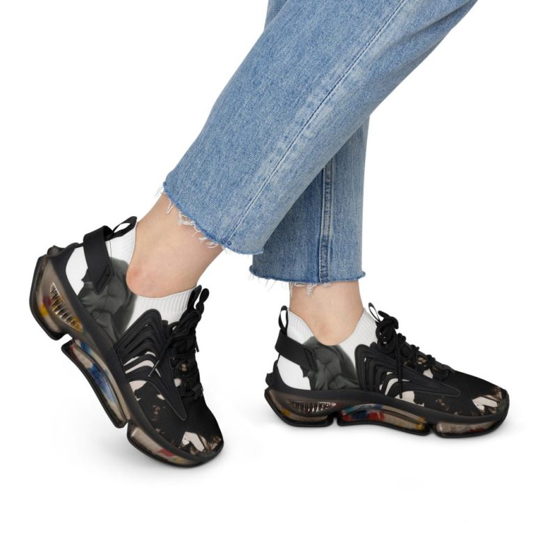 Women's Mesh Sneakers black and white
