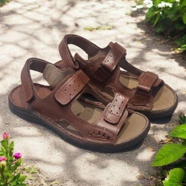 Stylish and comfortable men's sandals handmade